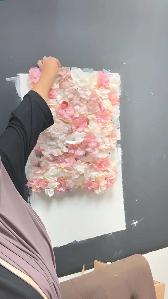 Voorbereiding van de bloemenwand